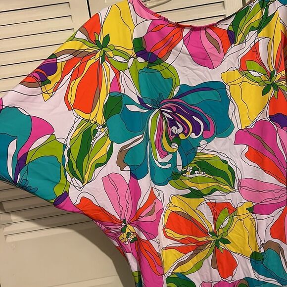 TRINA TURK  blouse colorful floral butterfly sleeve  size S - Picture 11 of 11